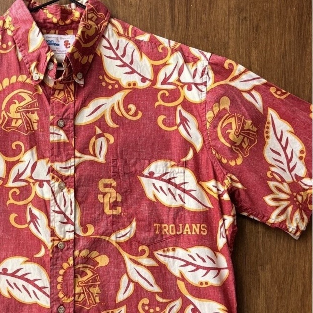 Reyn Spooner USC Shirt Mens Large Red Team Trojans Reverse Print Hawaiian Aloha